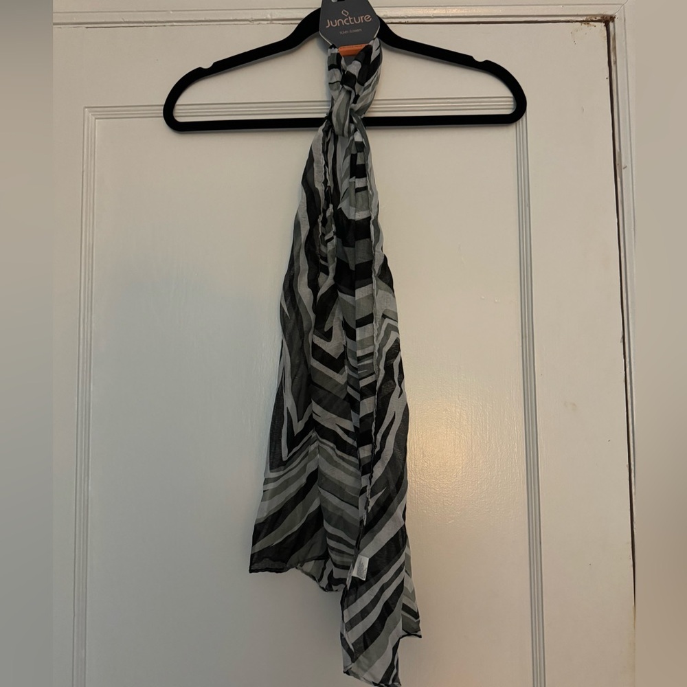 3 for $15 Scarf NWT
